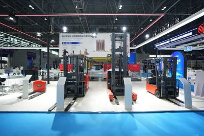 合力精彩亮相2024世界制造业大会，展现物料搬运装备制造新高度